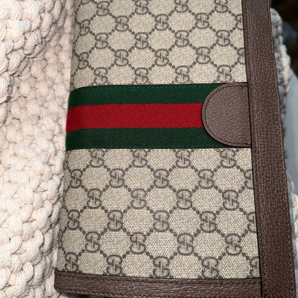 Authentic Gucci Beige GG Monogram Crossbody with Green and Red Web Stripe - Picture 6 of 10